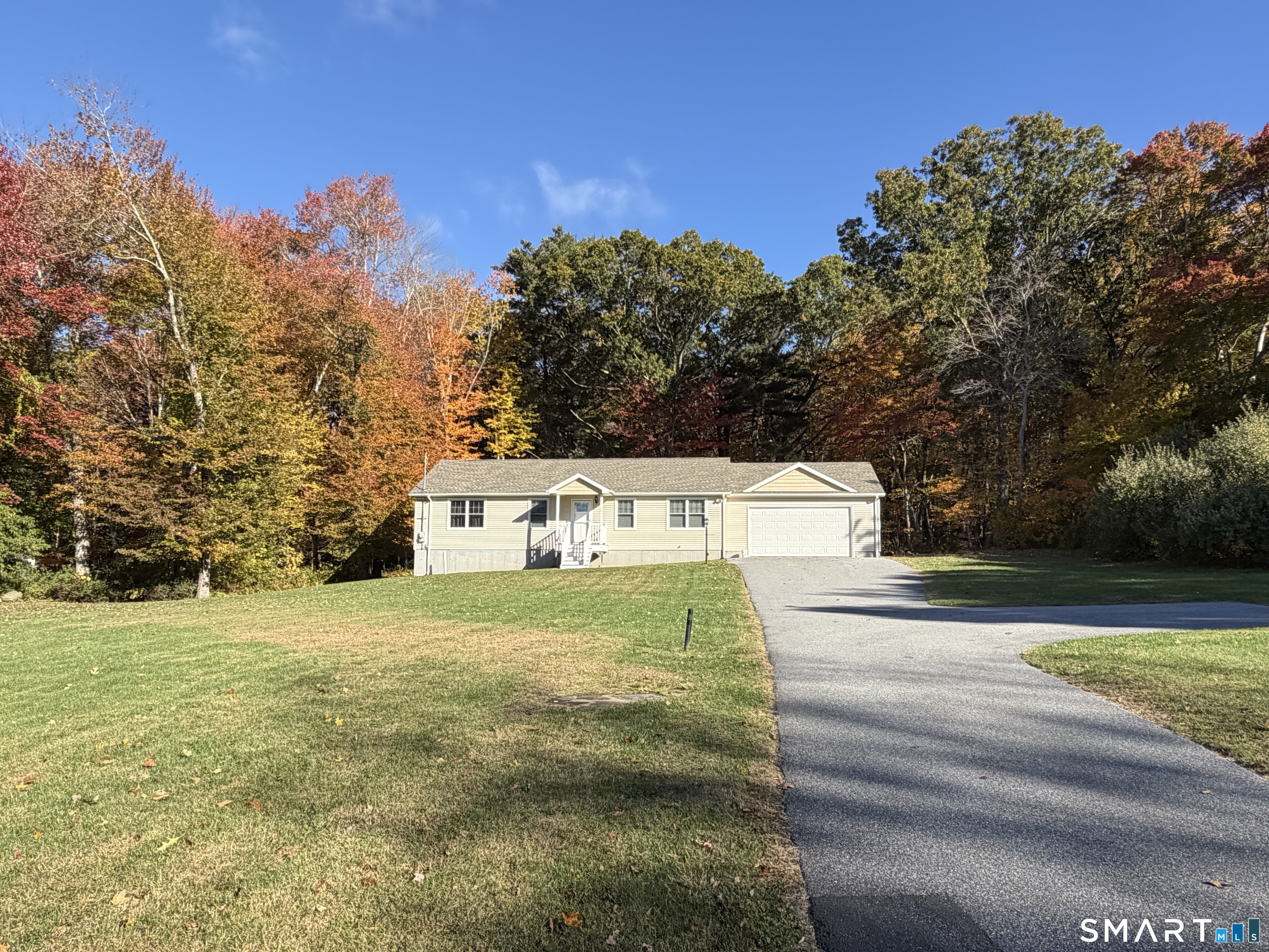 24 Indian Hollow Road — photo