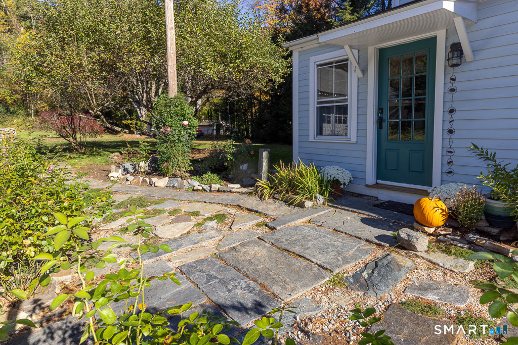 26 Spring Street, Deep River, CT 06417 — photo 3
