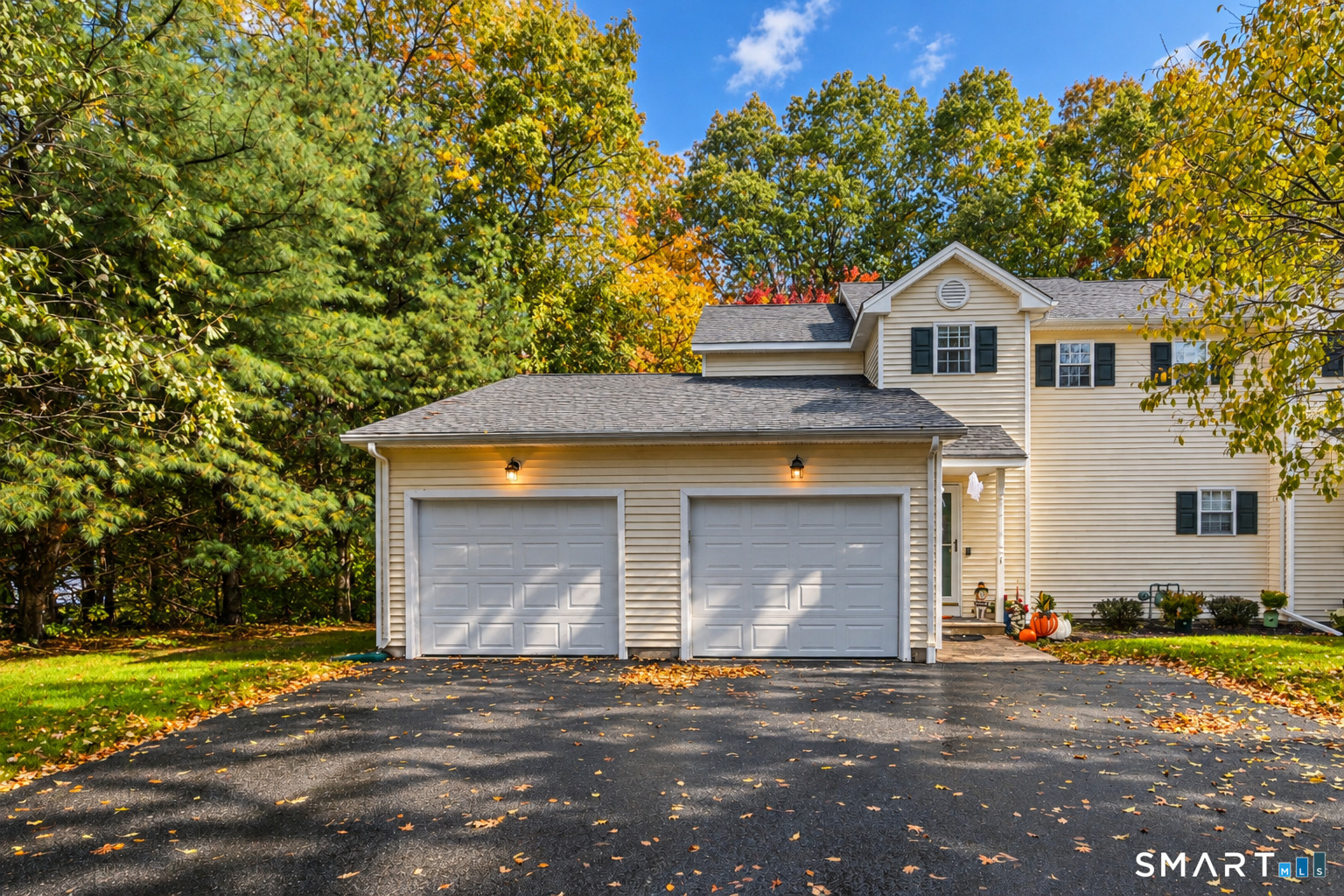 135 New Britain Avenue Unit 1 — photo