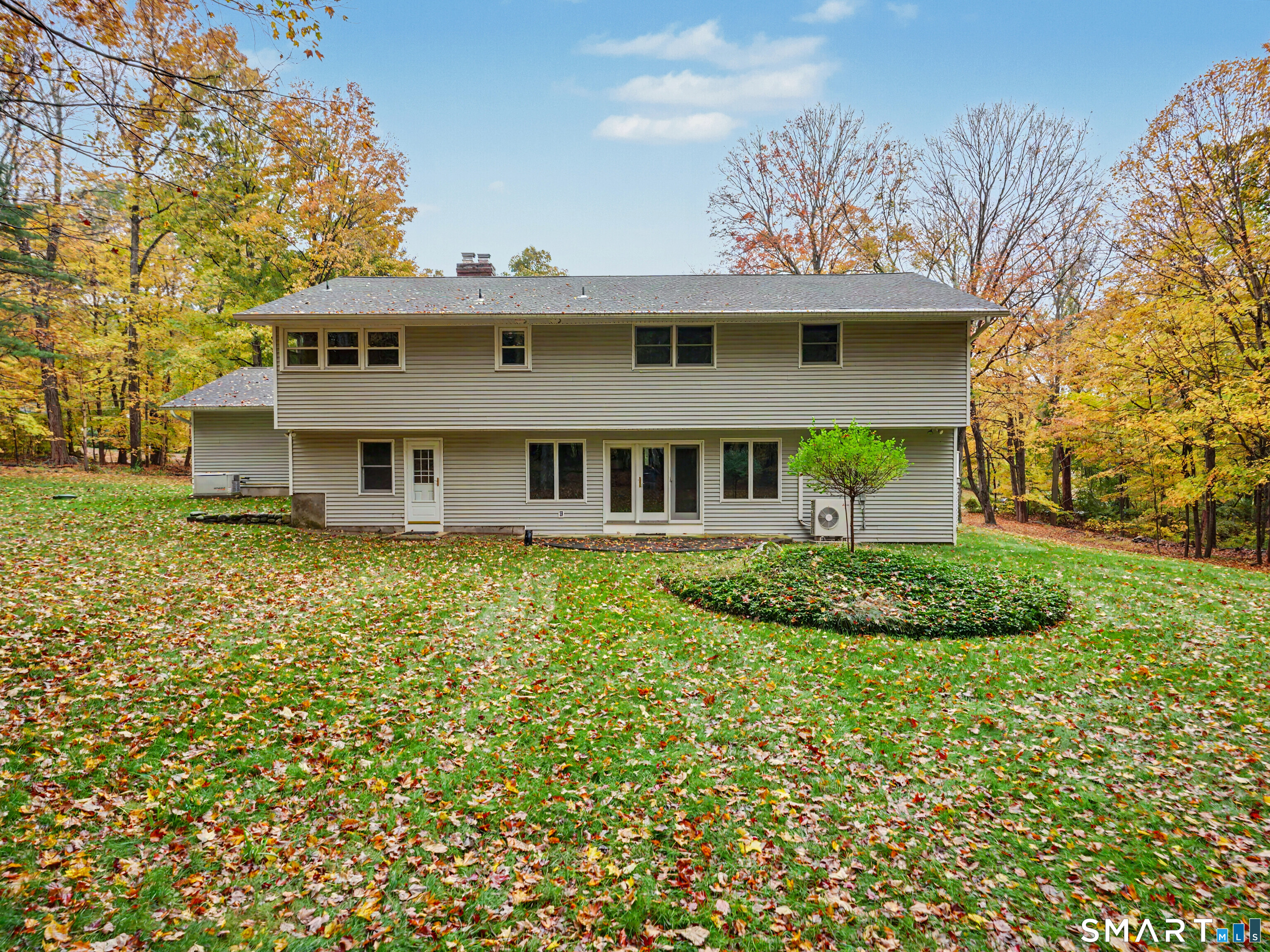 22 Maple Vale Drive — photo