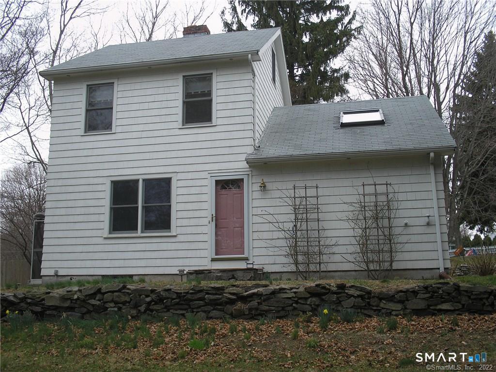 617 Pond Point Avenue — photo