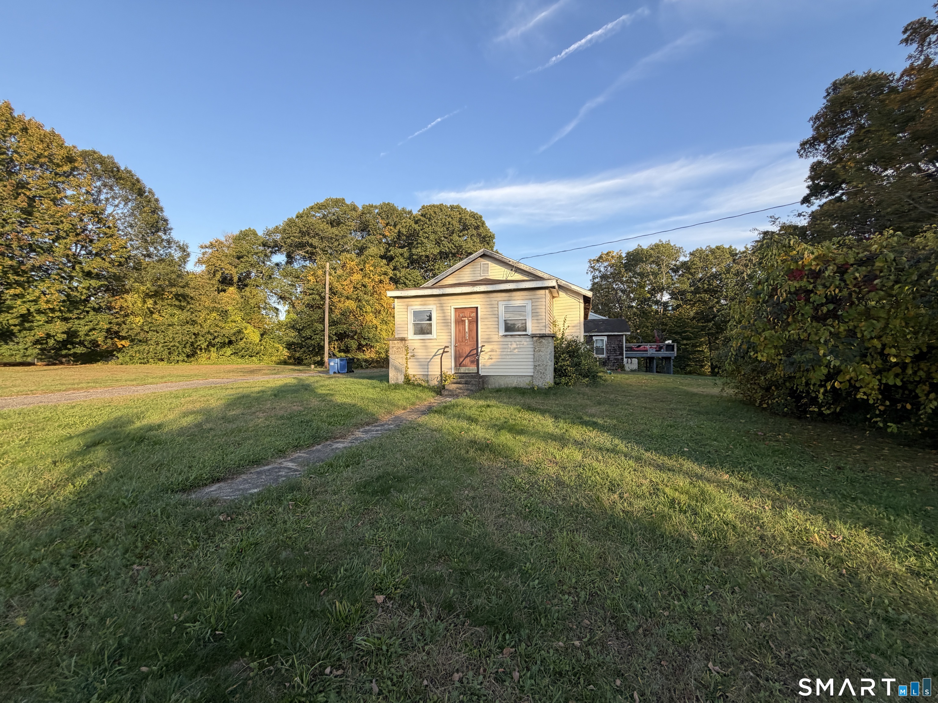20 Terrace Boulevard — photo