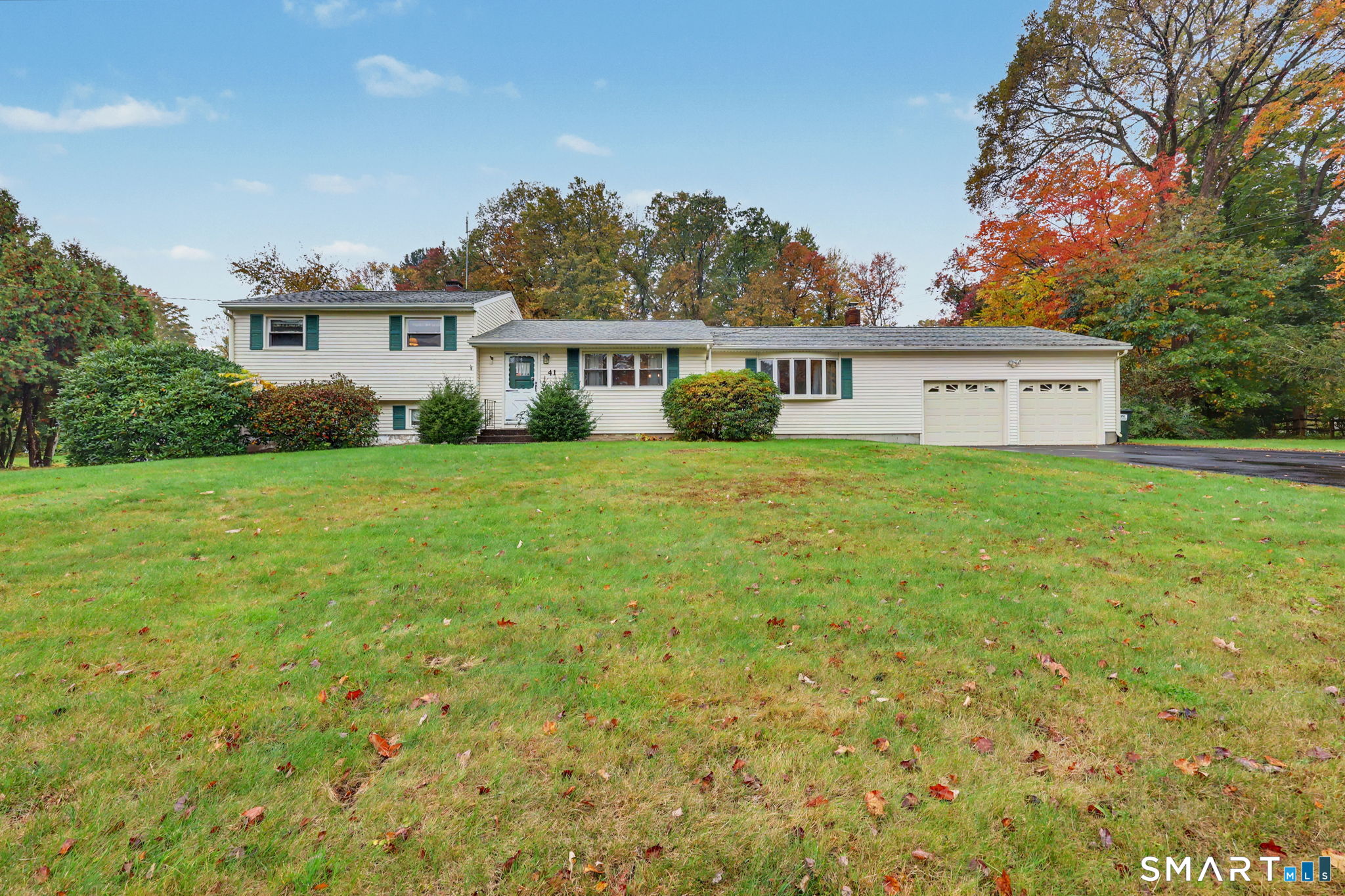 41 Woodlawn Road — photo