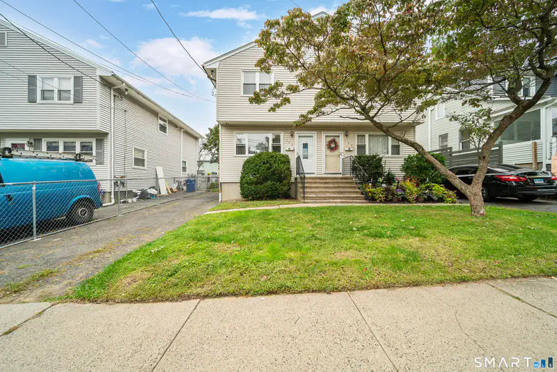 192 Alfred Street — photo