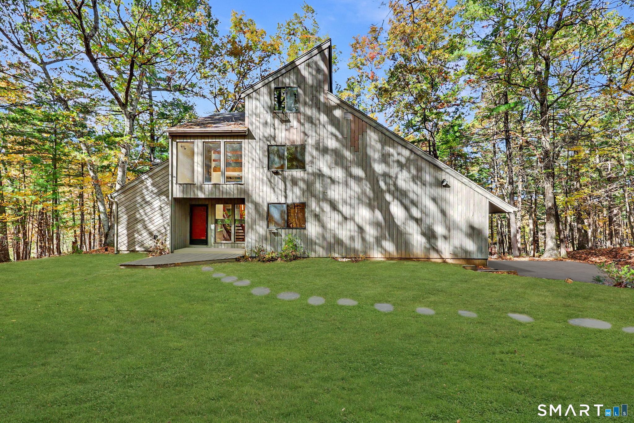 30 Avonside Knolls — photo