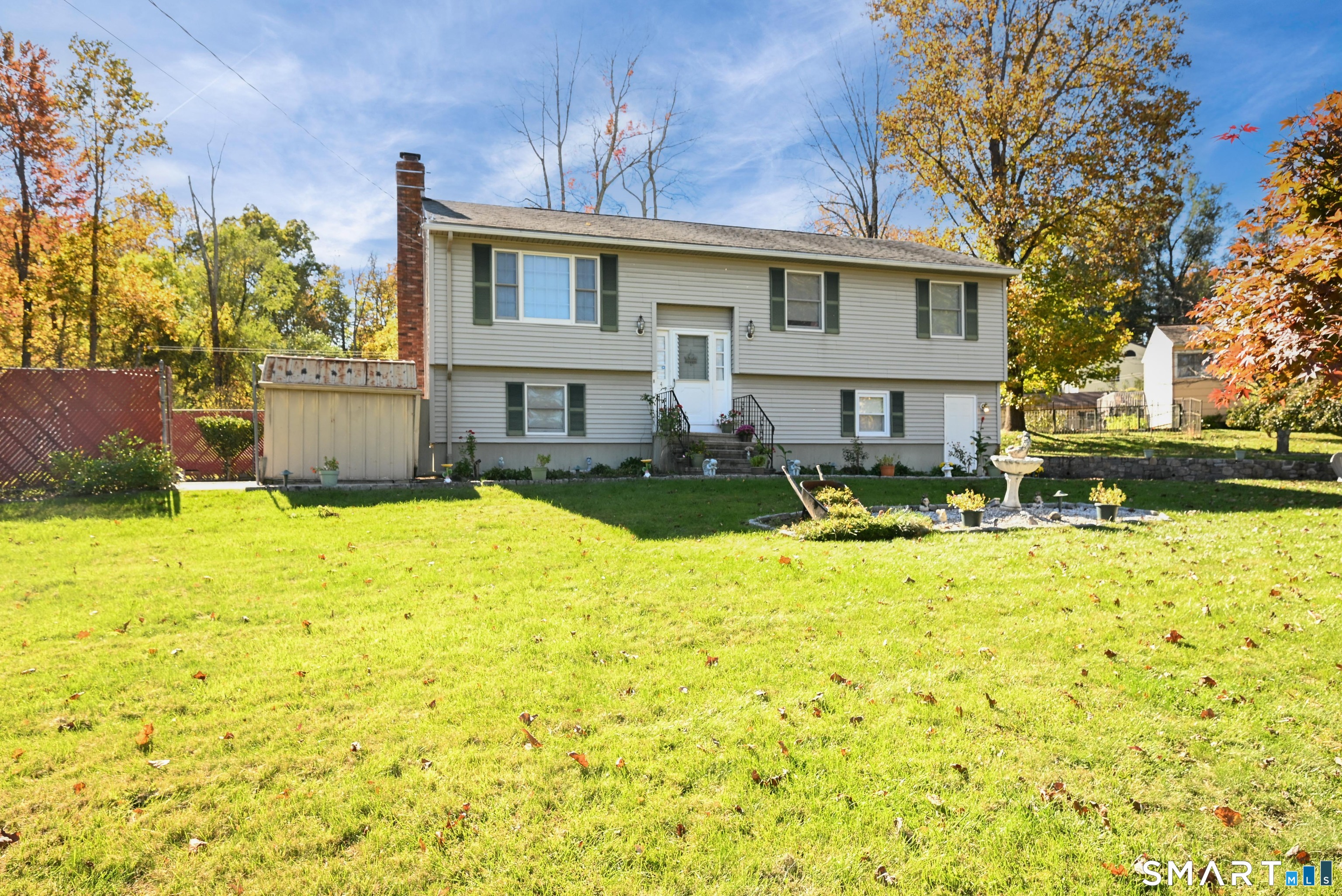2 Ken Oaks Drive — photo