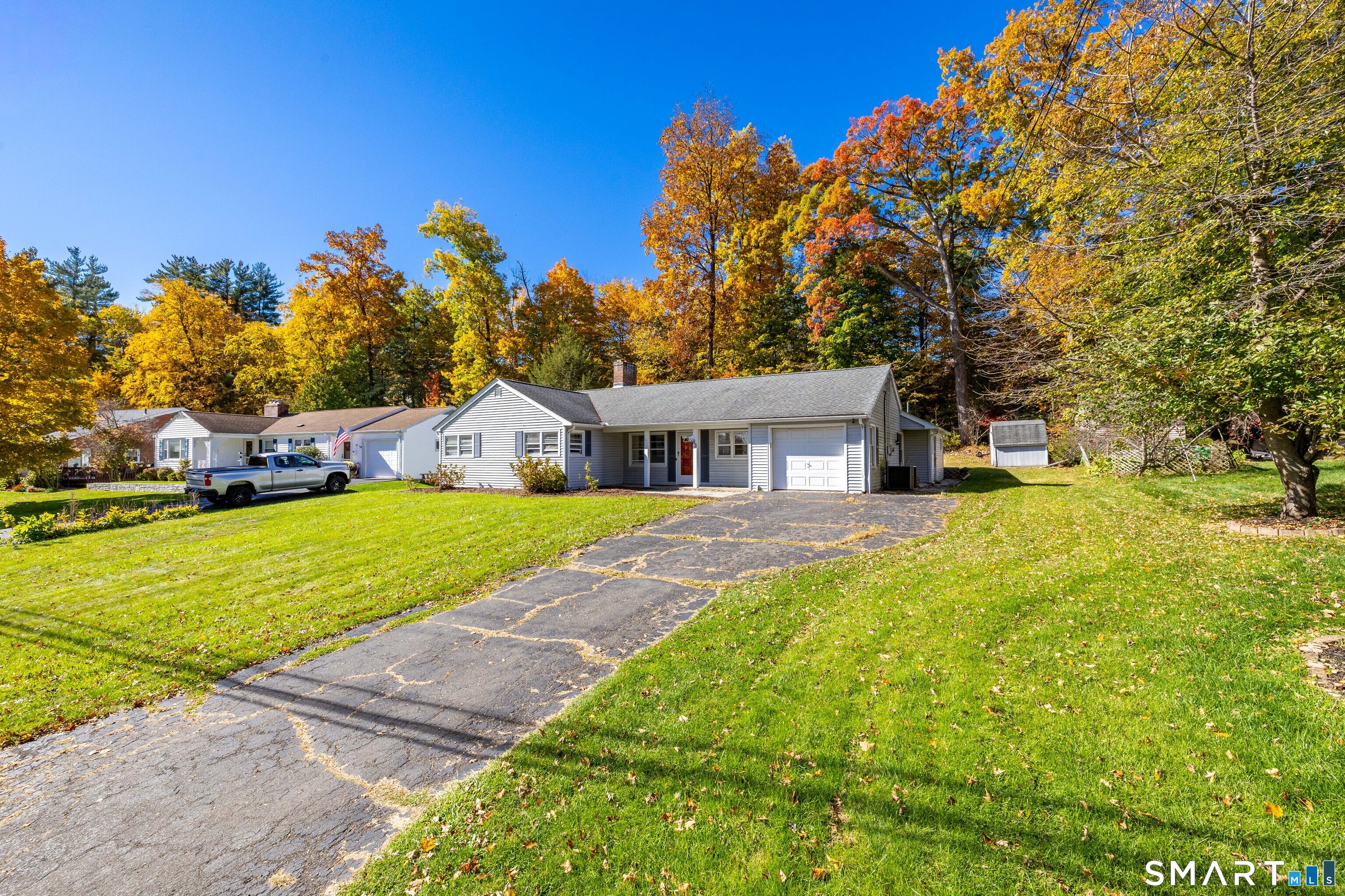 87 Selden Hill Drive — photo