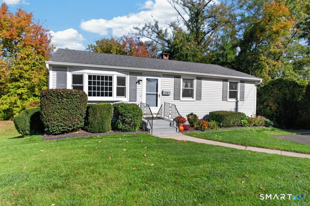 28 Dewey Place — photo