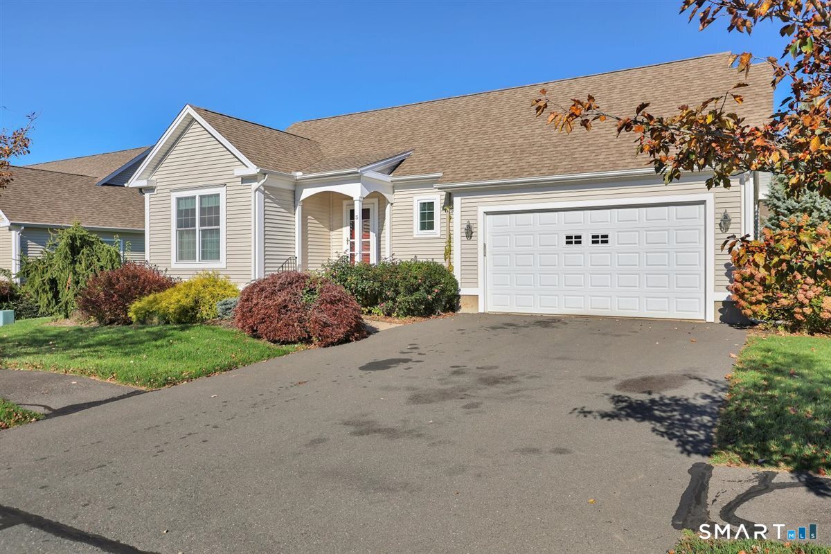5 Harwood Gardens Unit 5 — photo