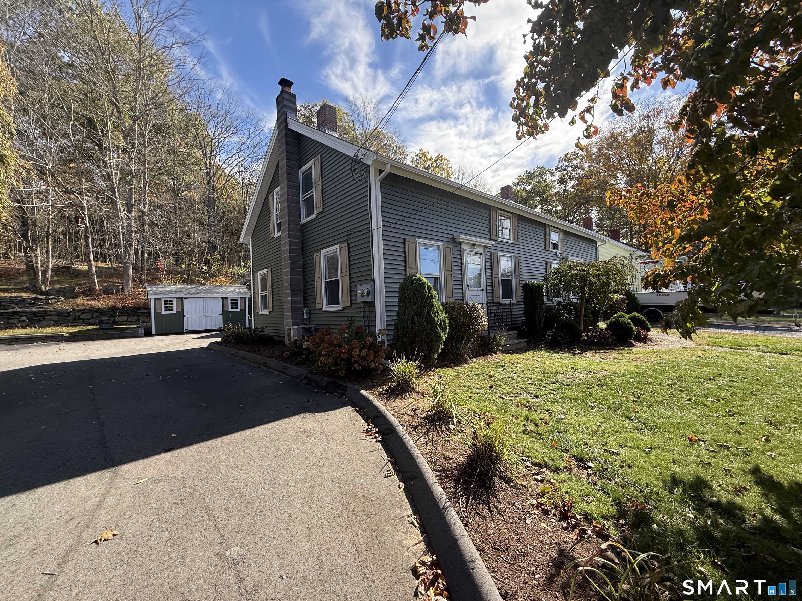 91 Riverside Drive, Thompson, CT 06277