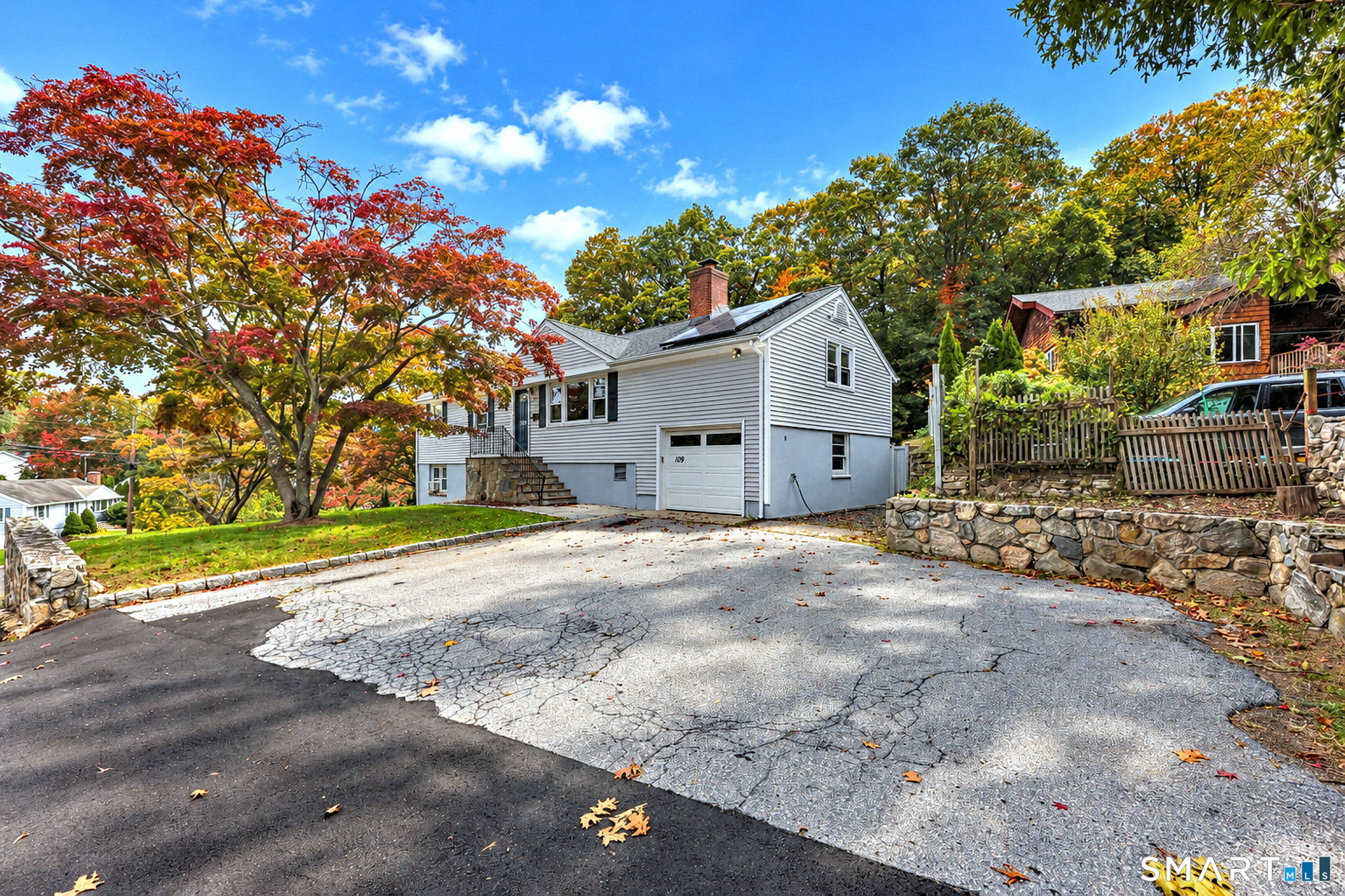 109 Saint Charles Avenue — photo