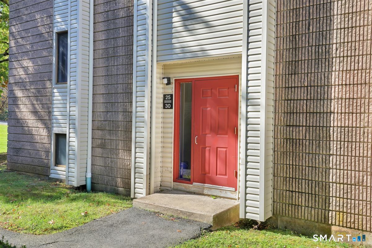 27 Burgundy Hill Lane Unit 27 — photo