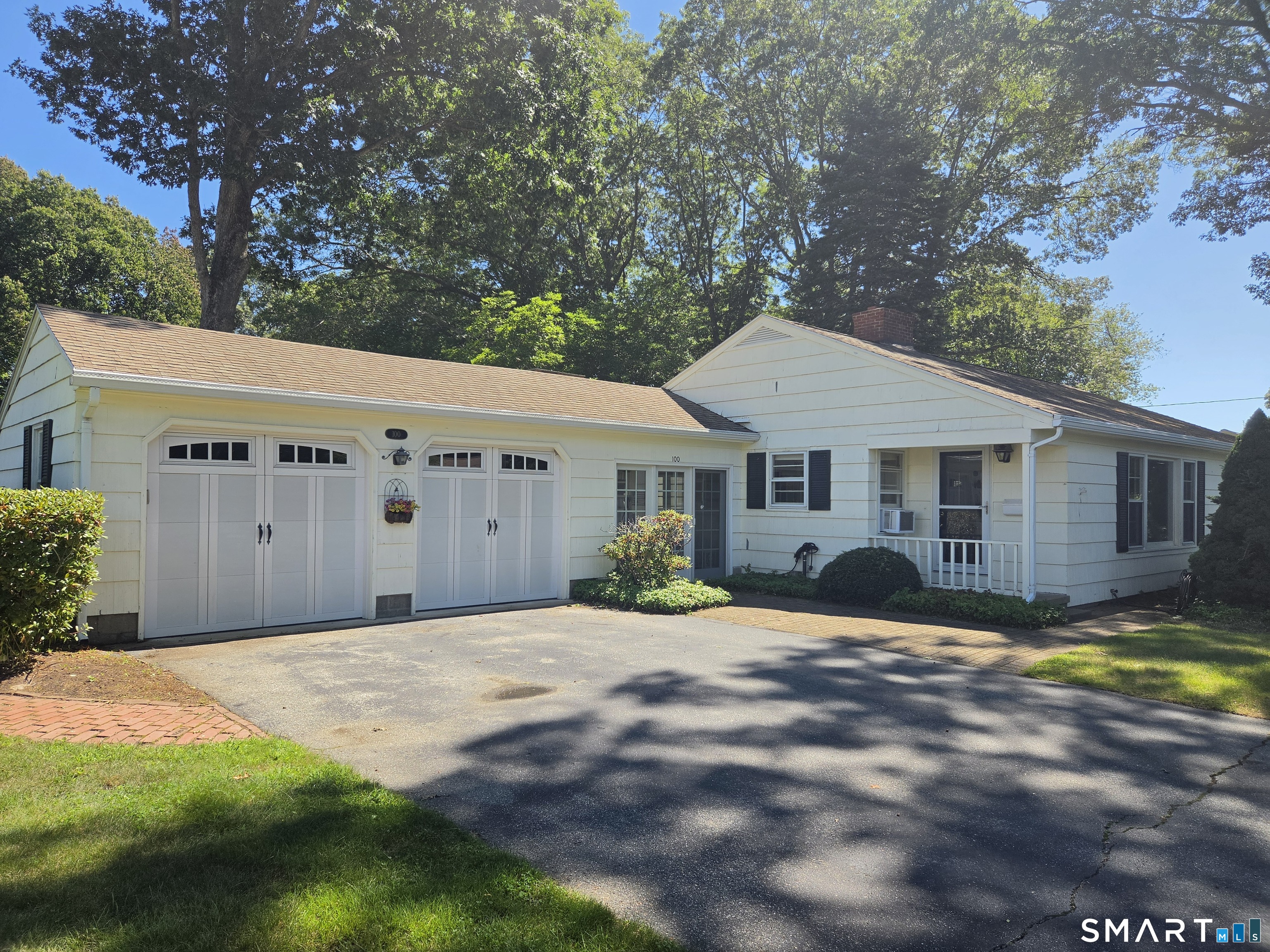 Home in Groton, CT 06340 — photo 2