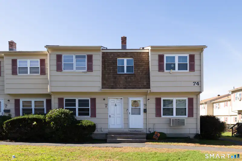 74 Round Tree Drive Unit 2 — photo