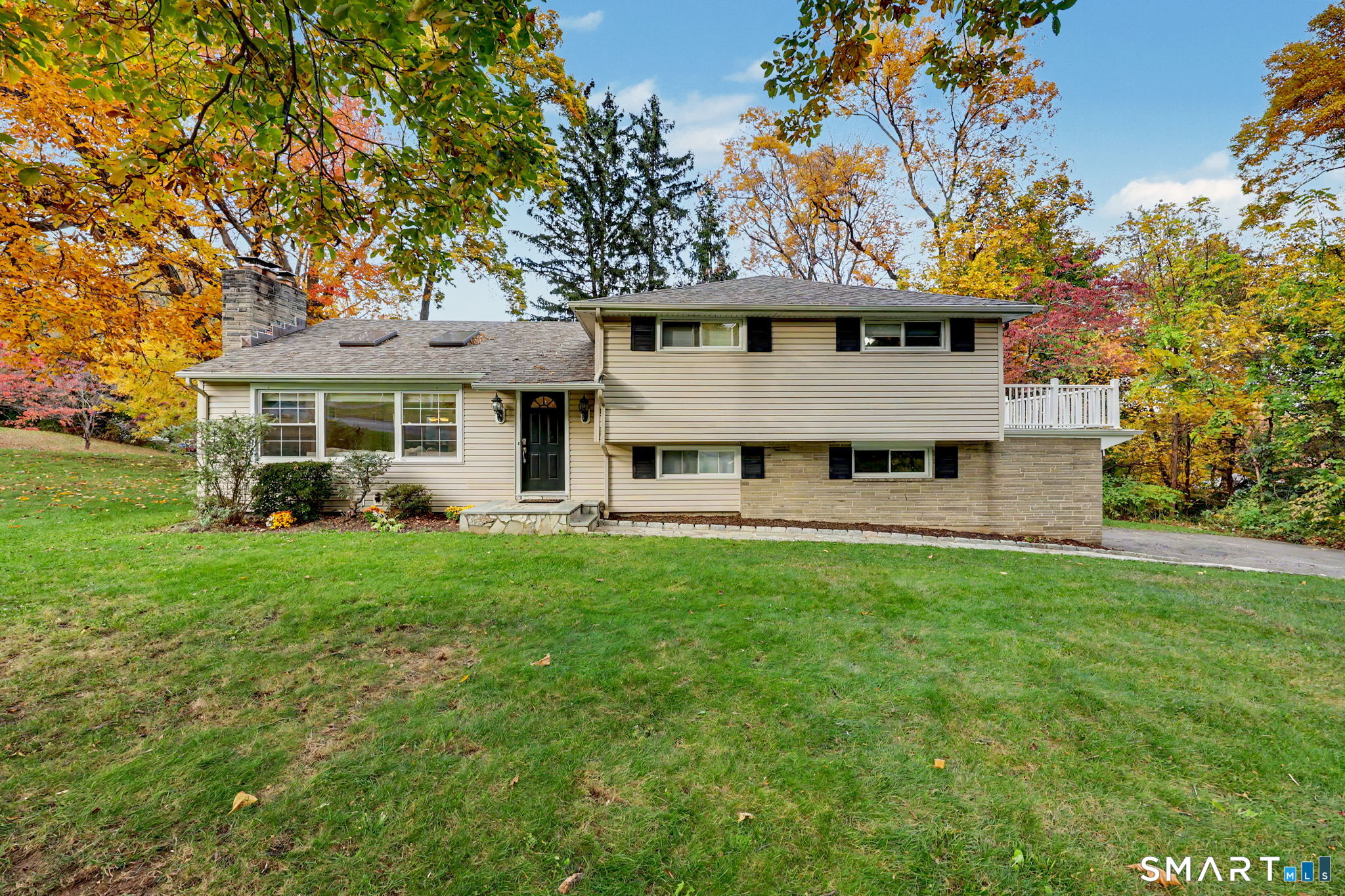 15 Geraldine Circle — photo