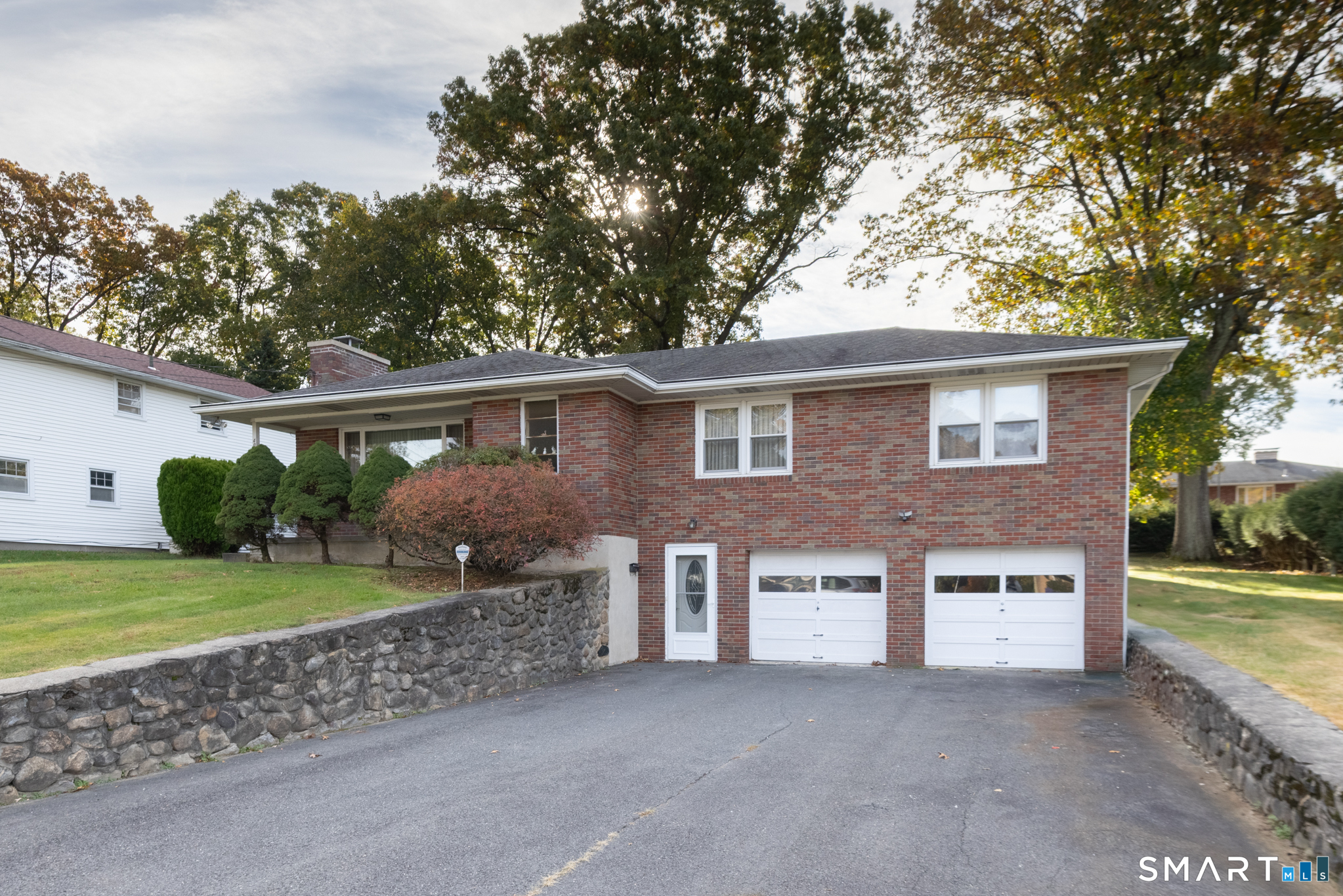 409 Highland Drive — photo