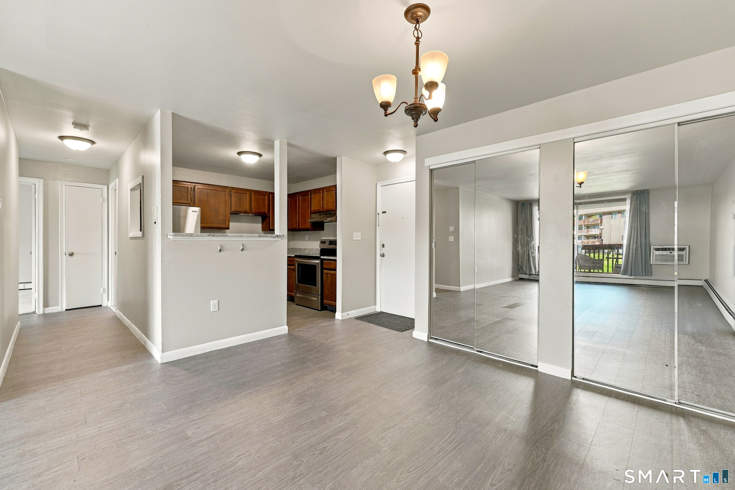 1207 Cromwell Hills Drive Unit 1207 — photo