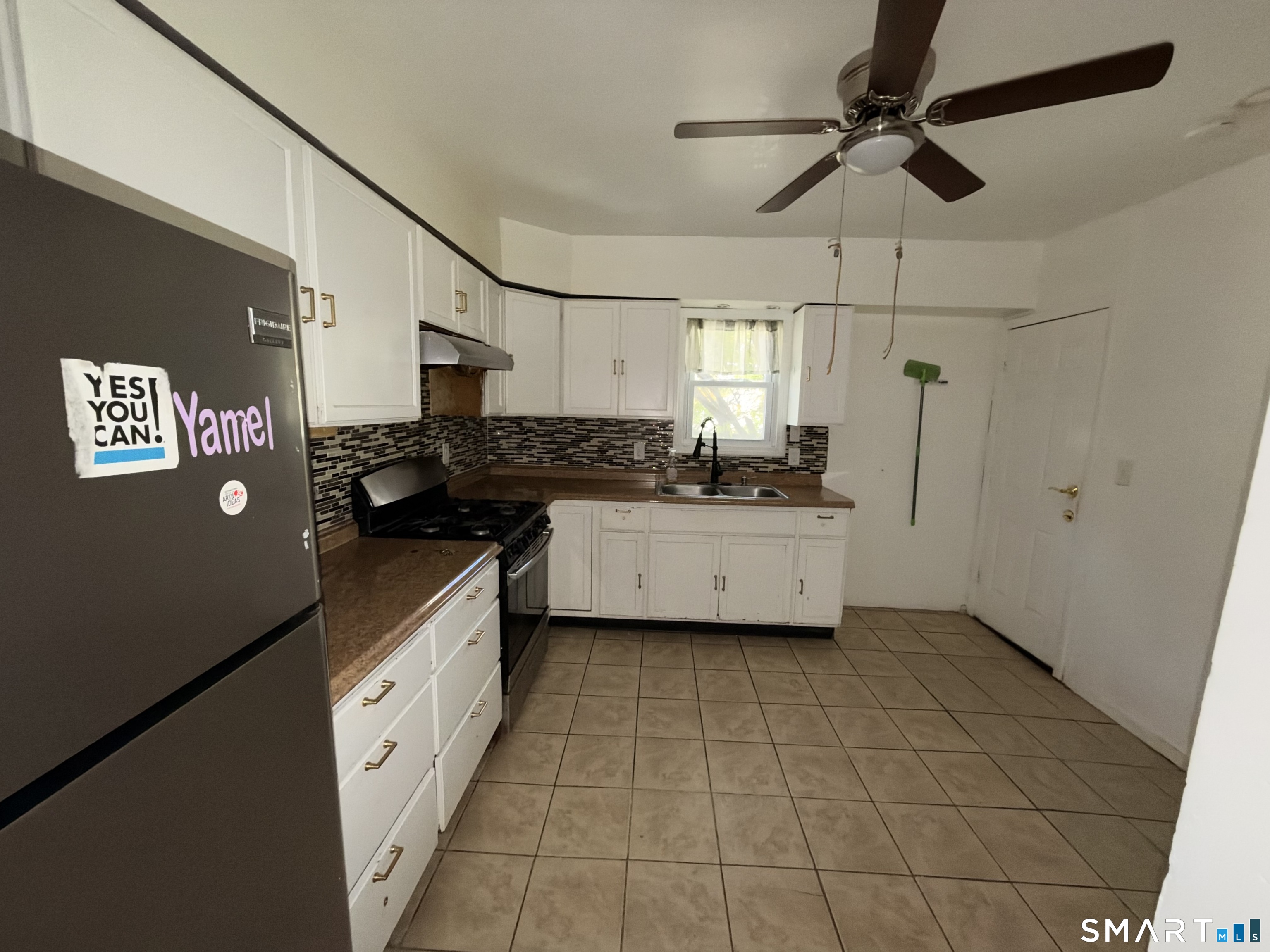 Home in New Haven, CT 06511 — photo 3