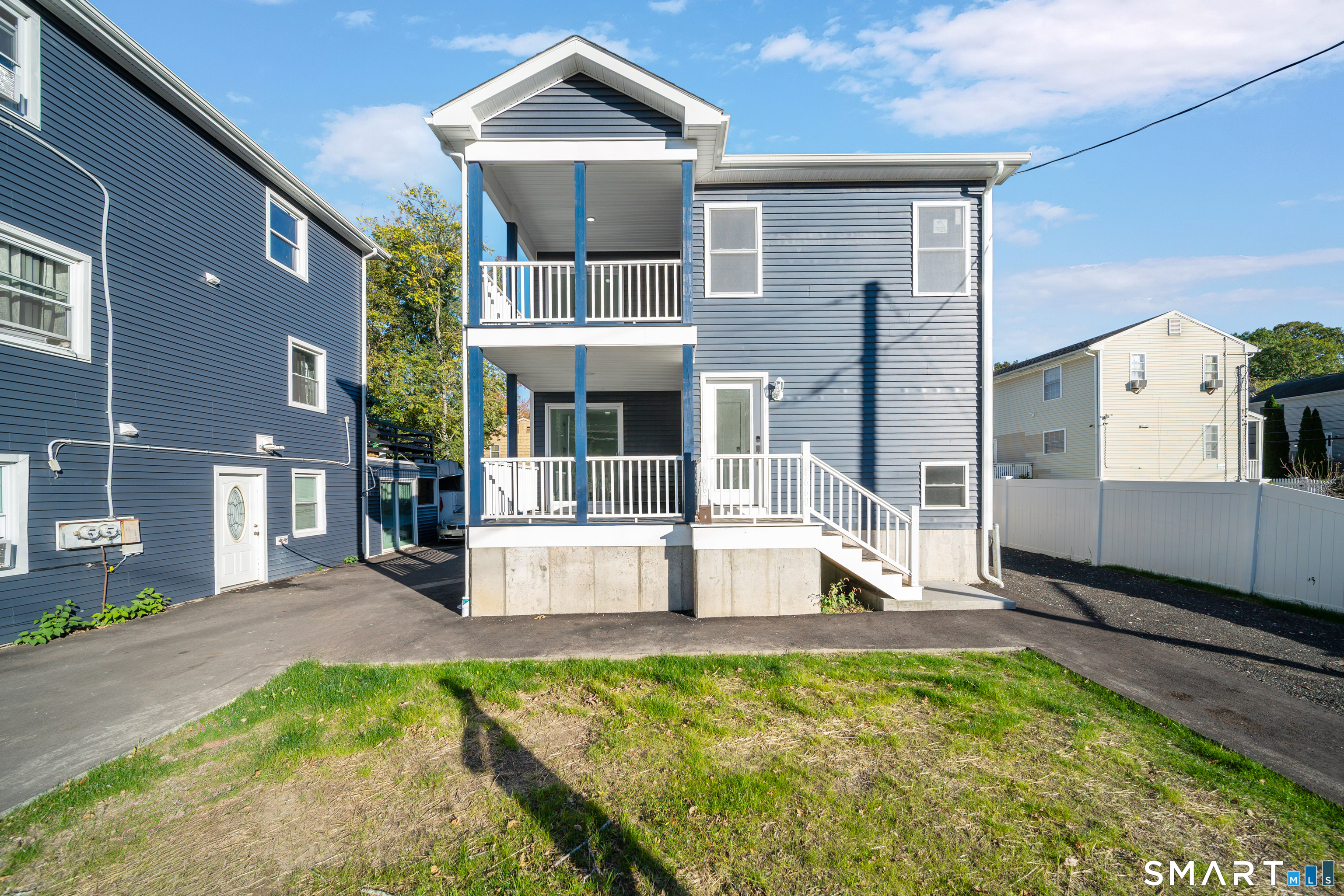 1660 Reservoir Avenue Unit 1 — photo