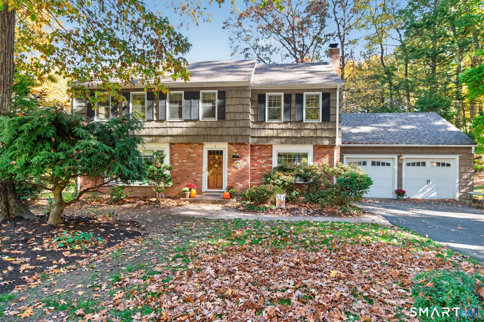 6 Lawton Drive — photo