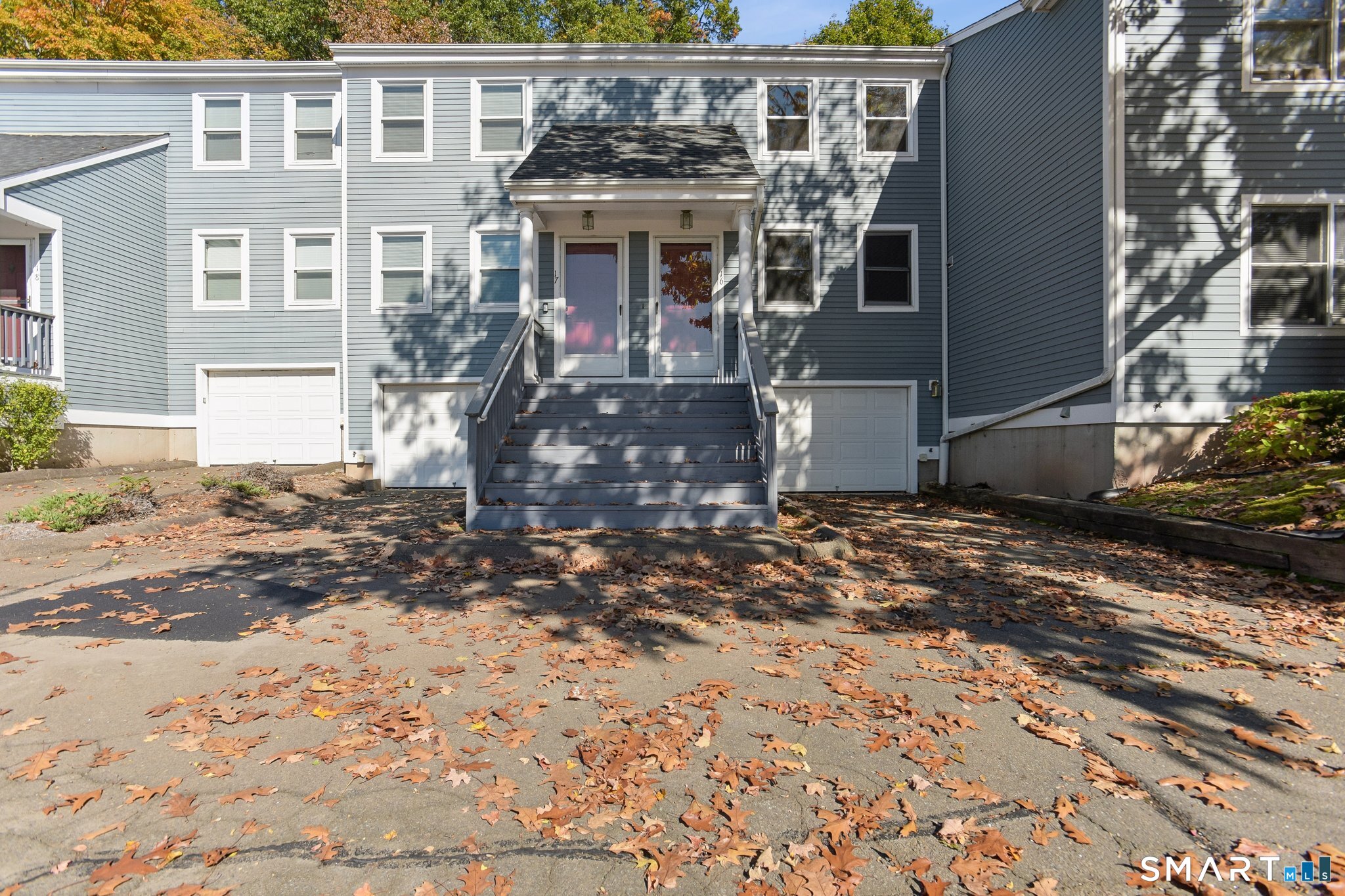 2480 Whitney Avenue Unit 16 — photo