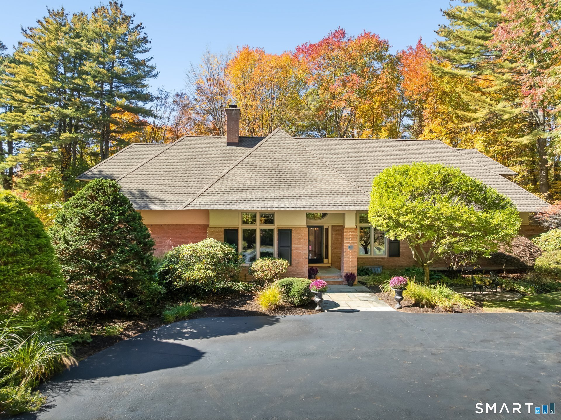99 Fiddlehead Way — photo