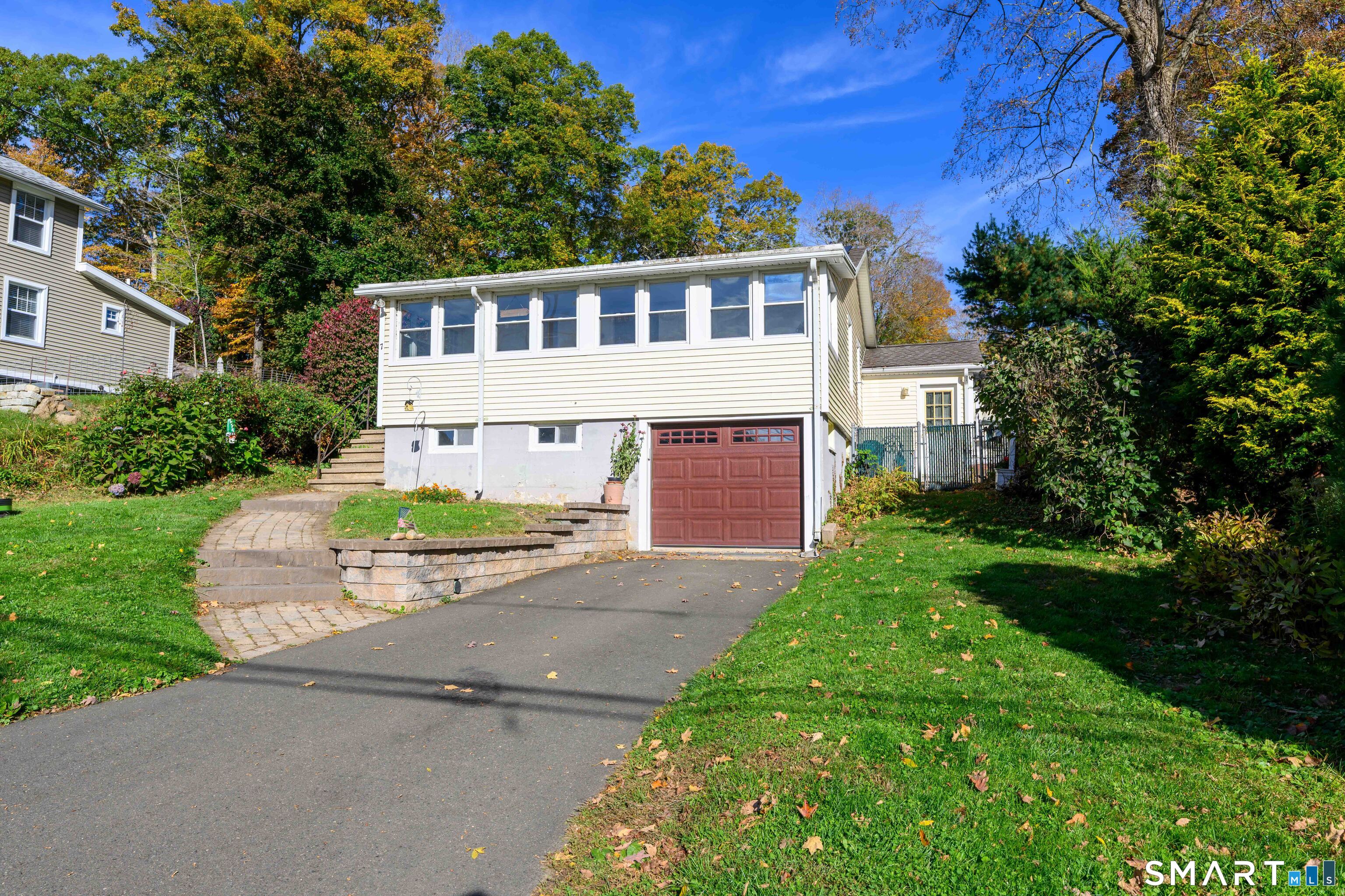 7 Edge Hill Road — photo