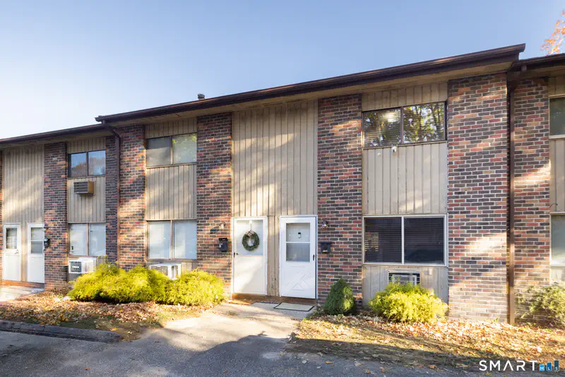 218 Oakville Avenue Unit G — photo