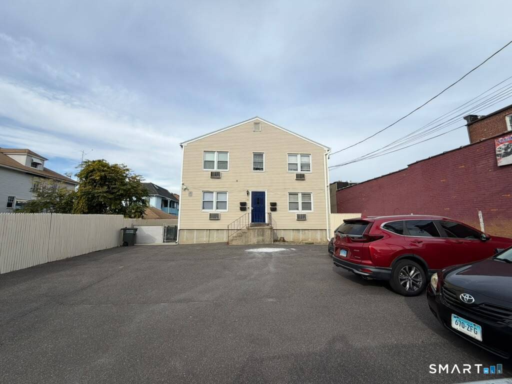 392 Lexington Avenue Unit B — photo