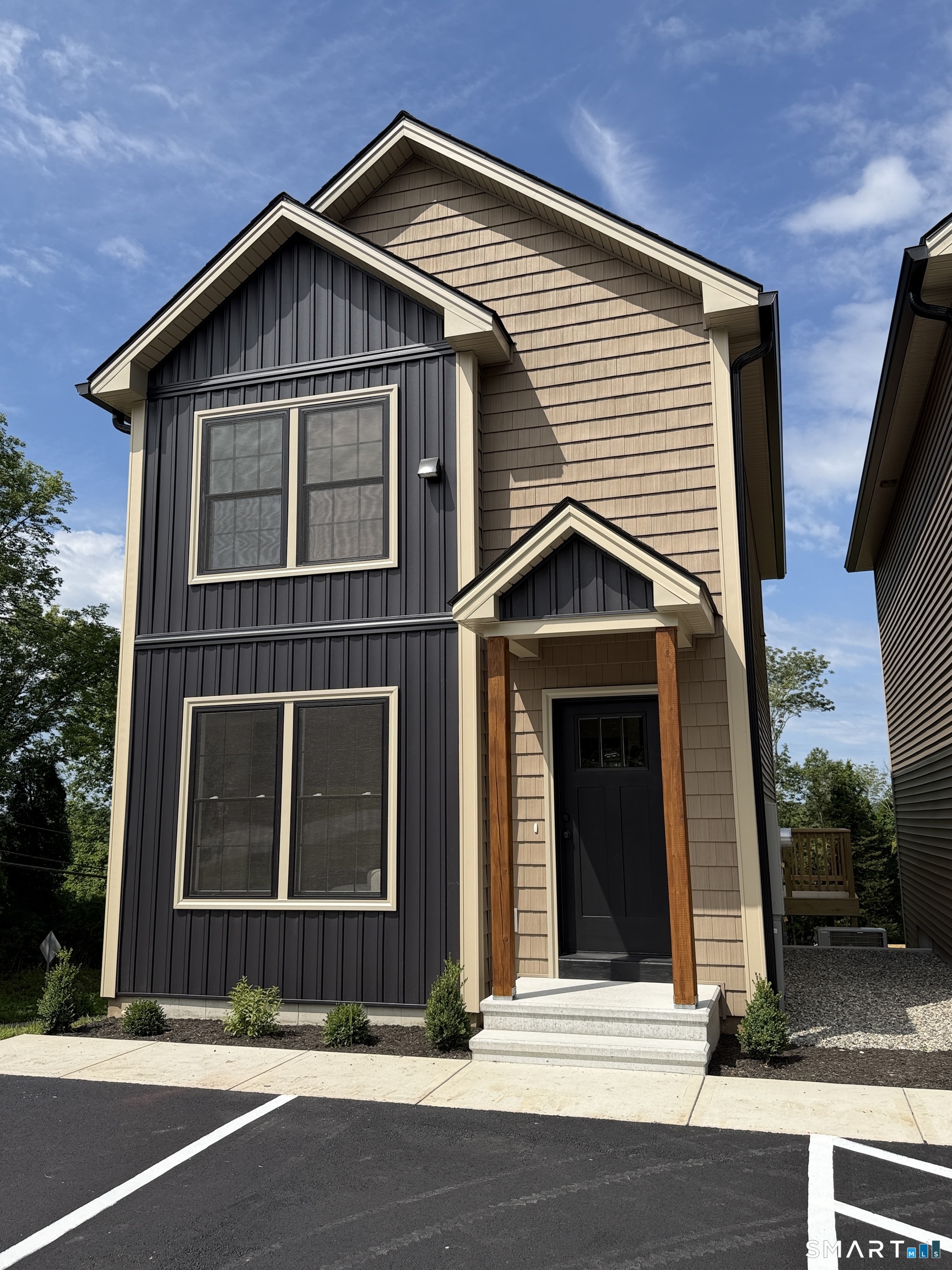 14 Cemetery Road Unit 3 — photo