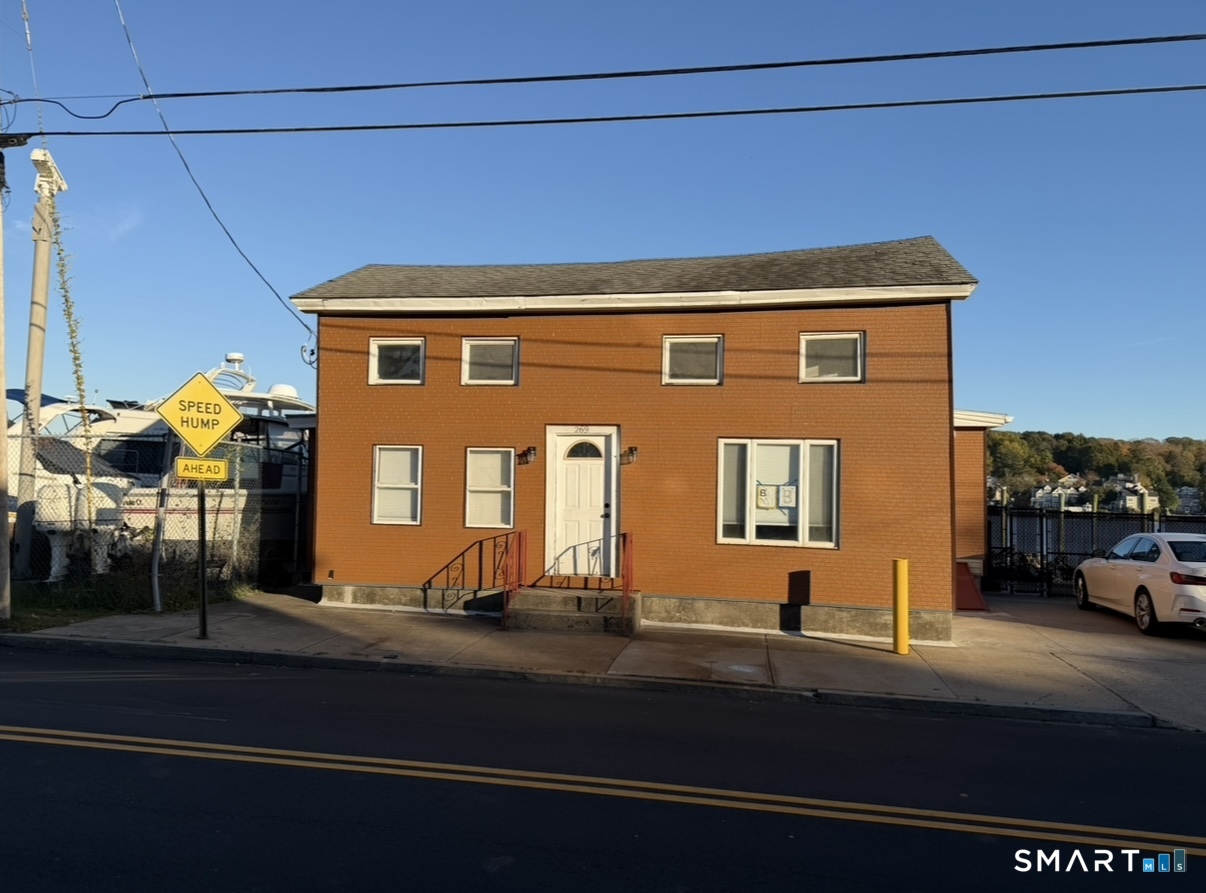 269 Front Street — photo
