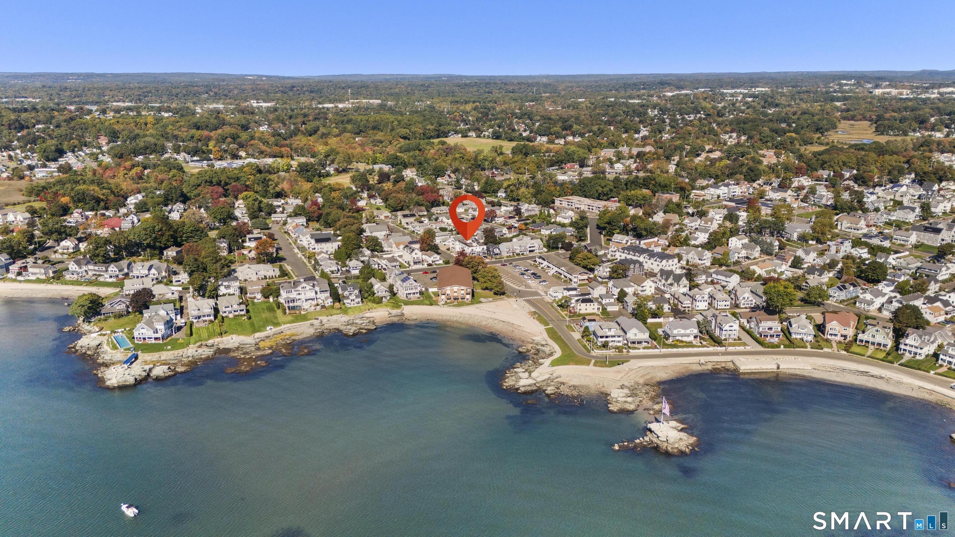 152 Beach Avenue Unit a — photo