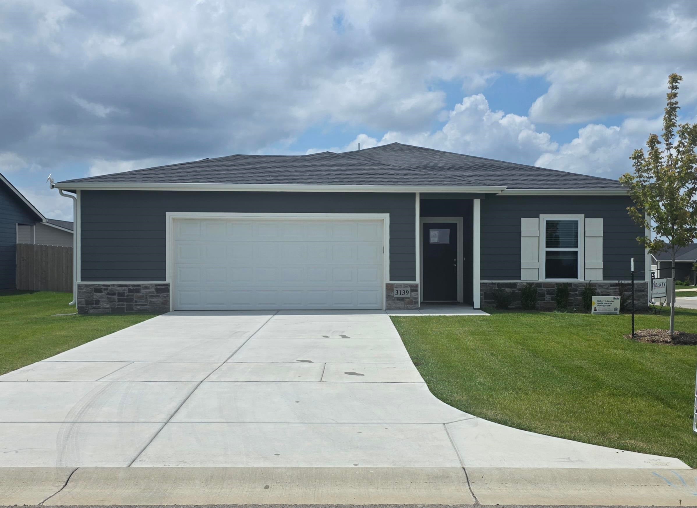 3139 E Highridge Ct — photo
