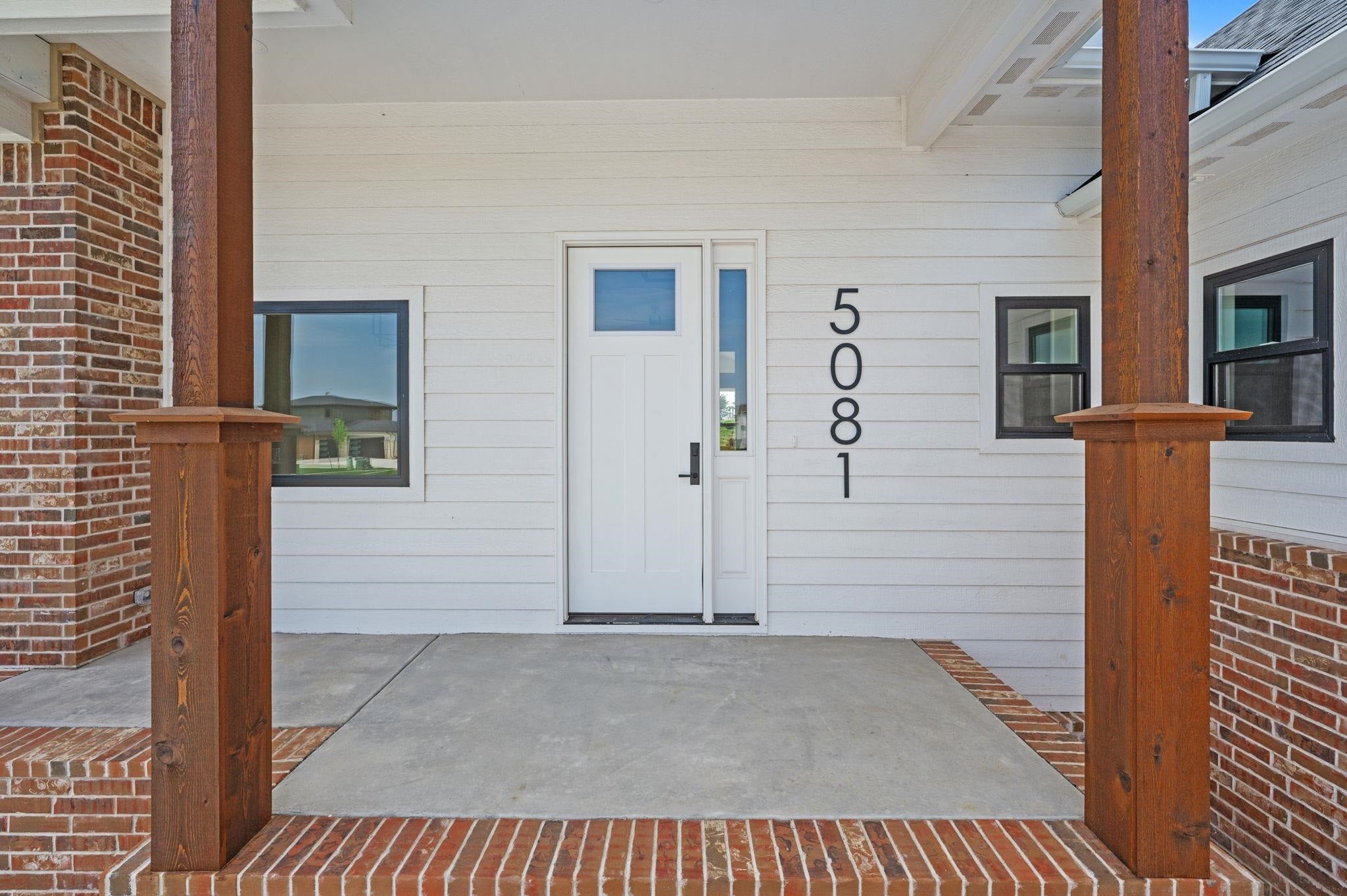 5081 Shoreside Ct — photo