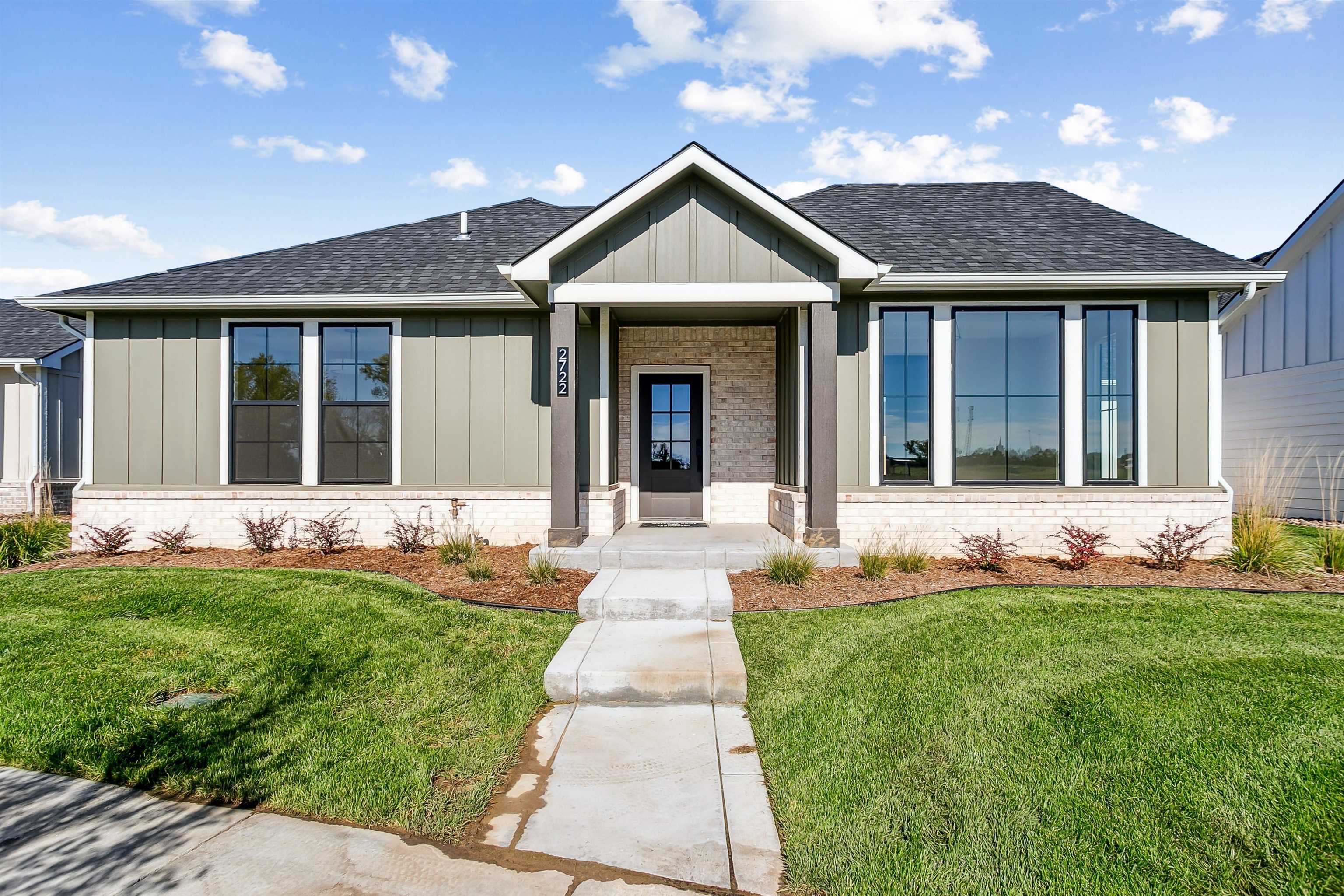 2722 W Shearwater St Bedford Model — photo