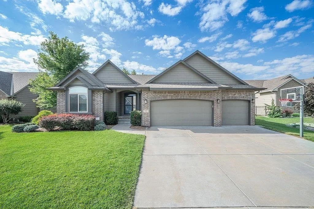 3110 N Landon Cir. — photo