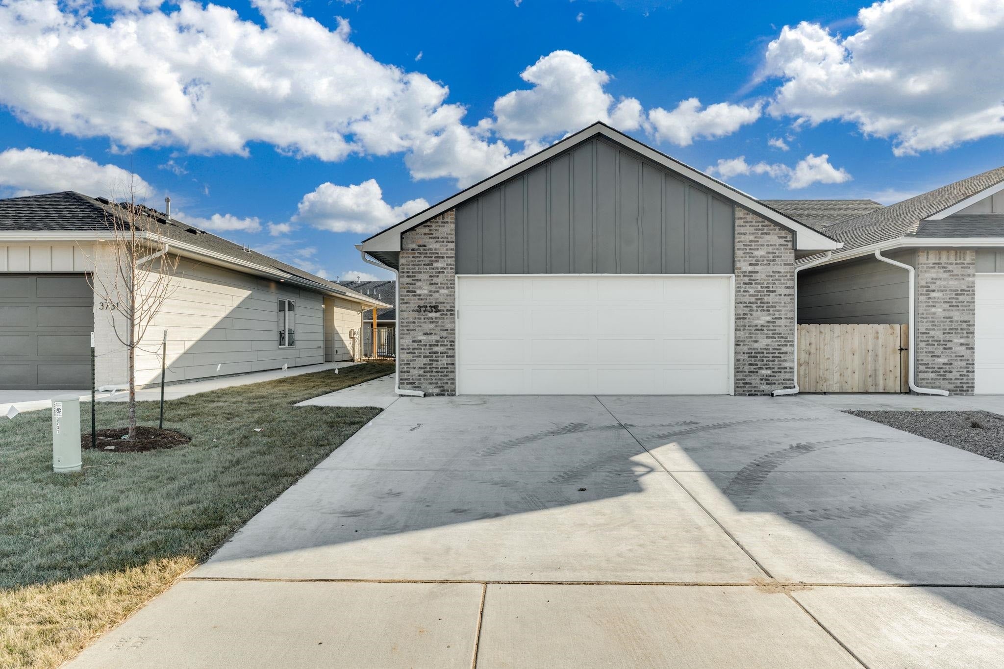 3004 N Westridge Dr — photo