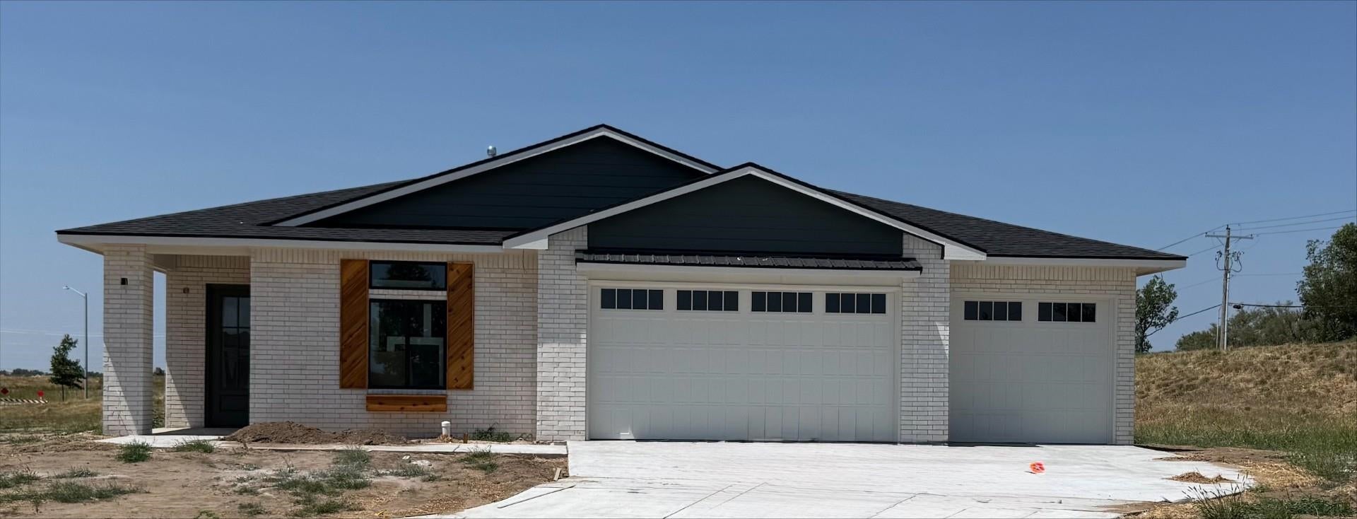 8342 Waterway Ct — photo