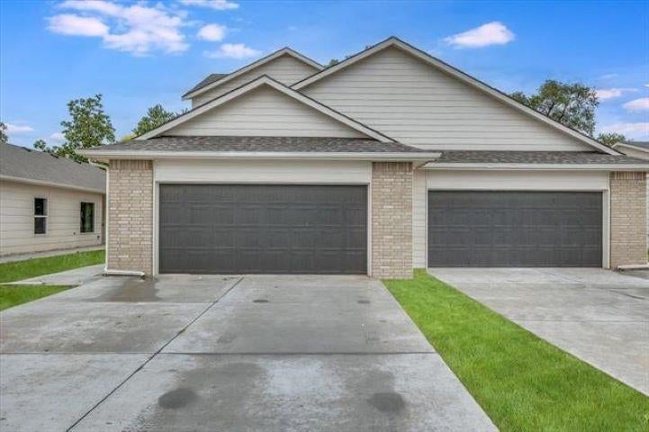 12830 W Wheatland St. — photo
