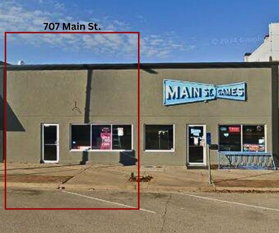 707 Main St — photo