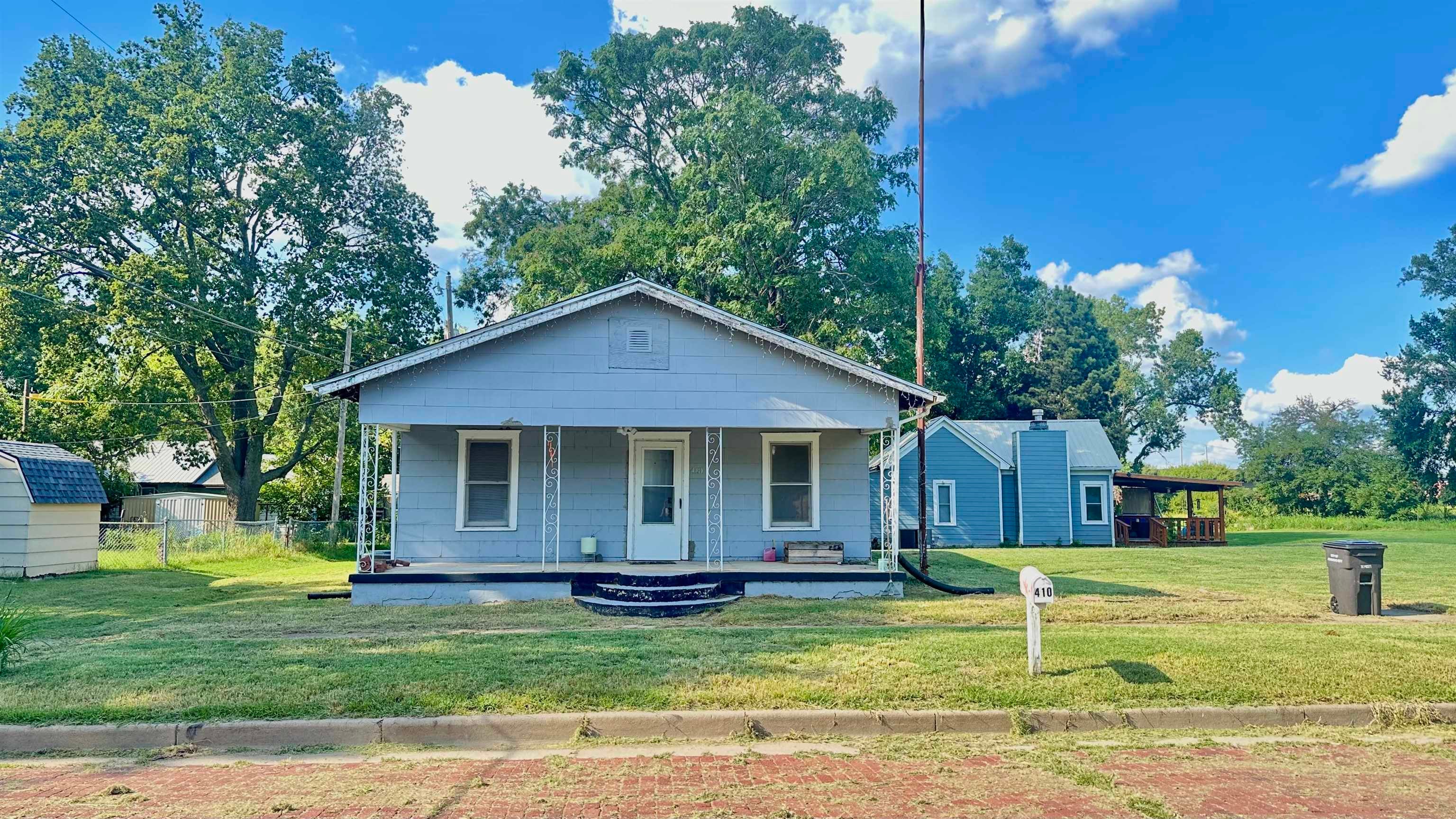 410 E Taylor Ave — photo
