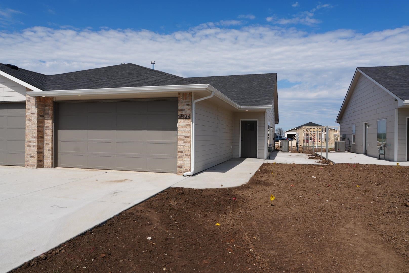 17124 W Lawson Cir — photo