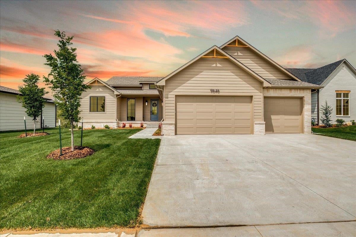 9646 W Cedar Lane — photo