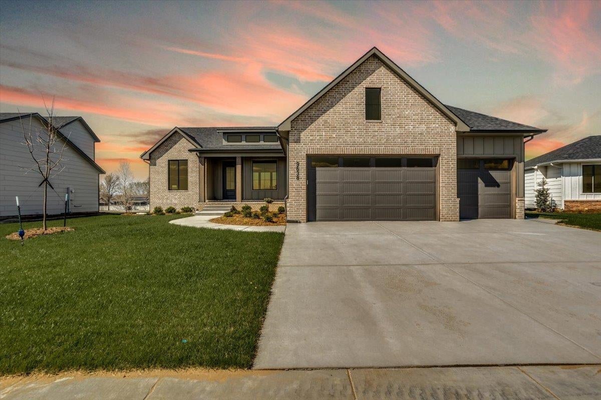 9638 W Cedar Lane — photo