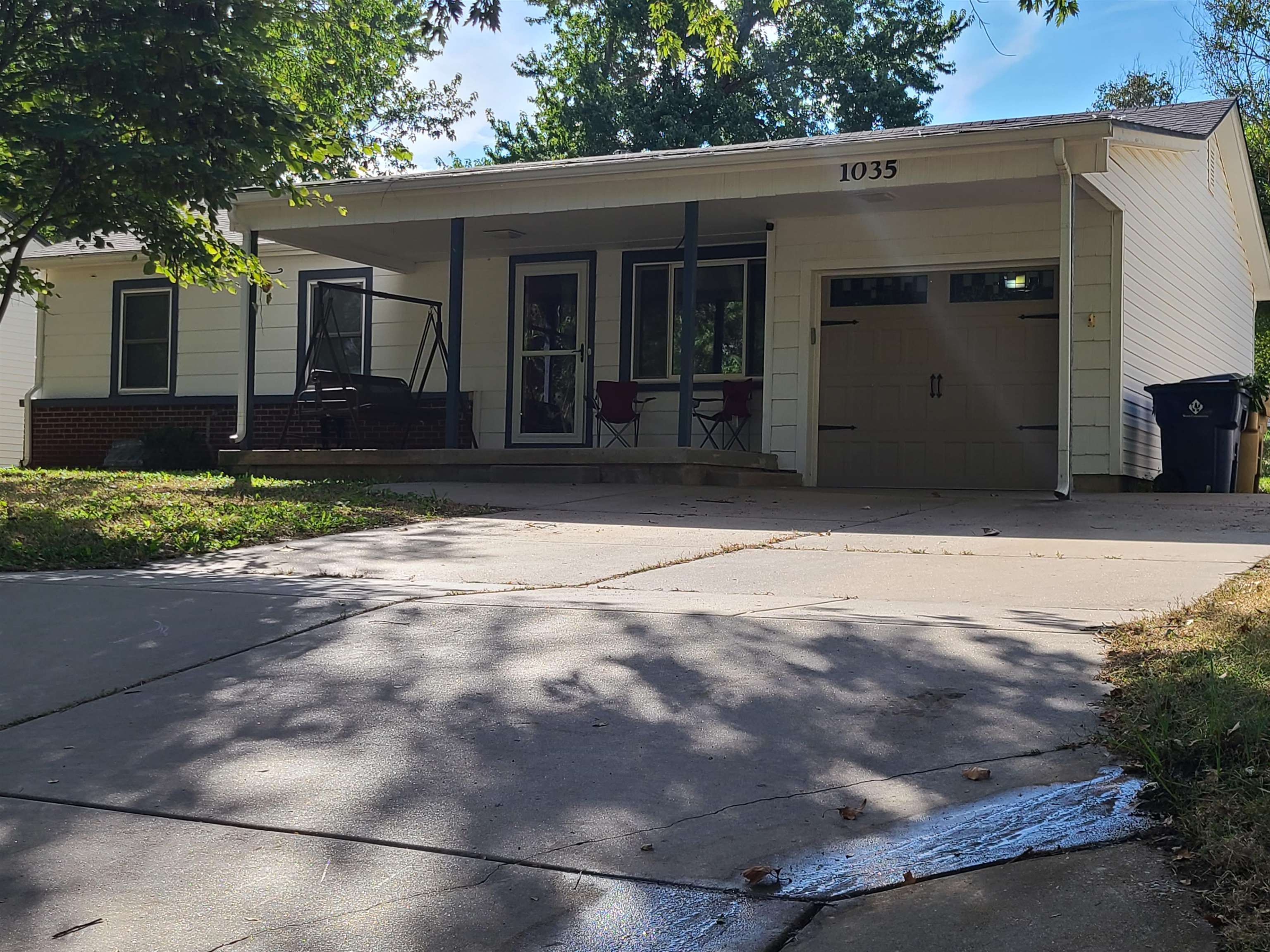 1035 N Georgie — photo