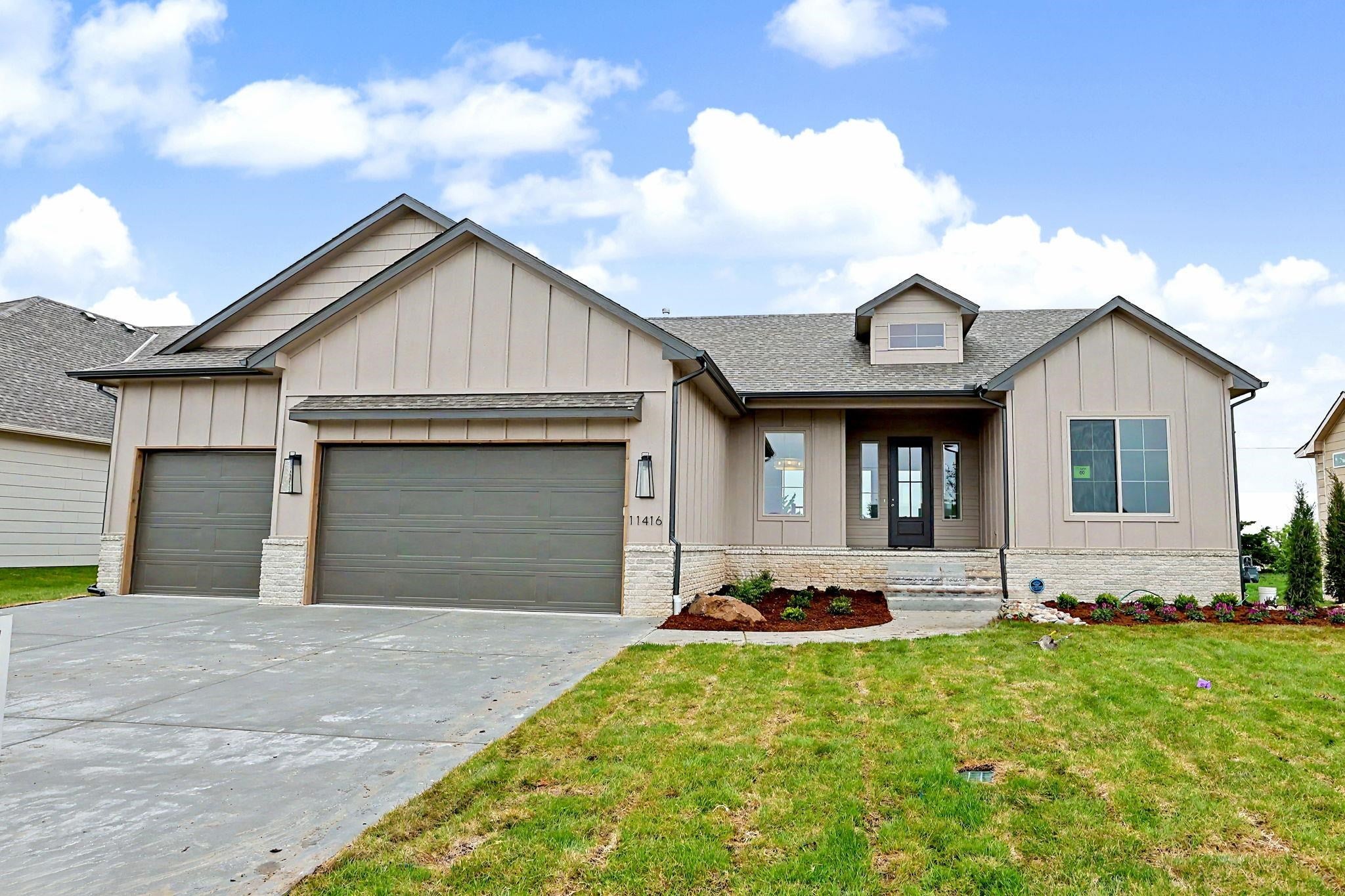 11416 Winston Circle — photo