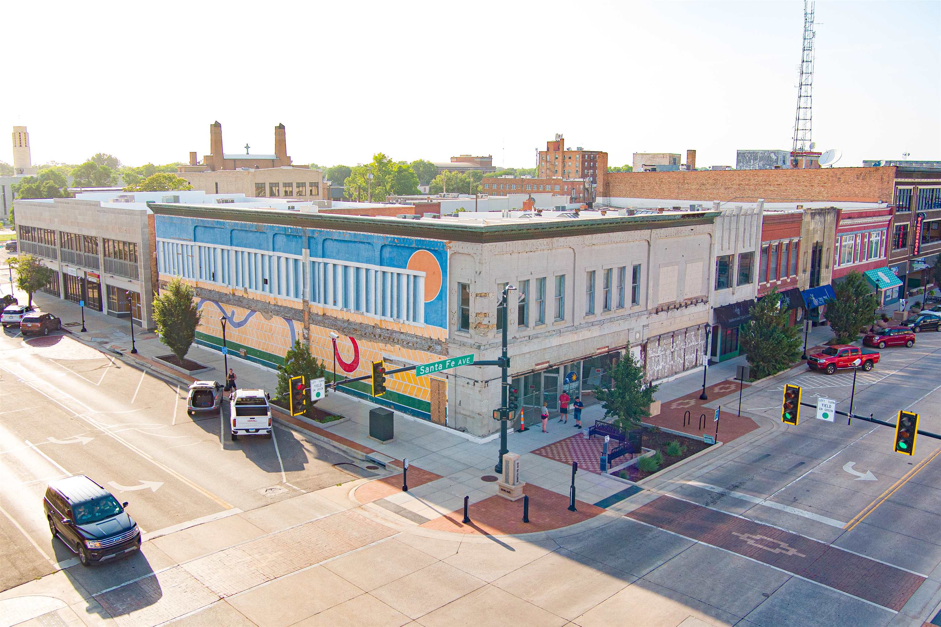 101 N Santa Fe Ave — photo