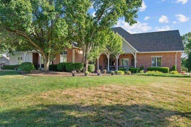 2475 Dundee Ln — photo