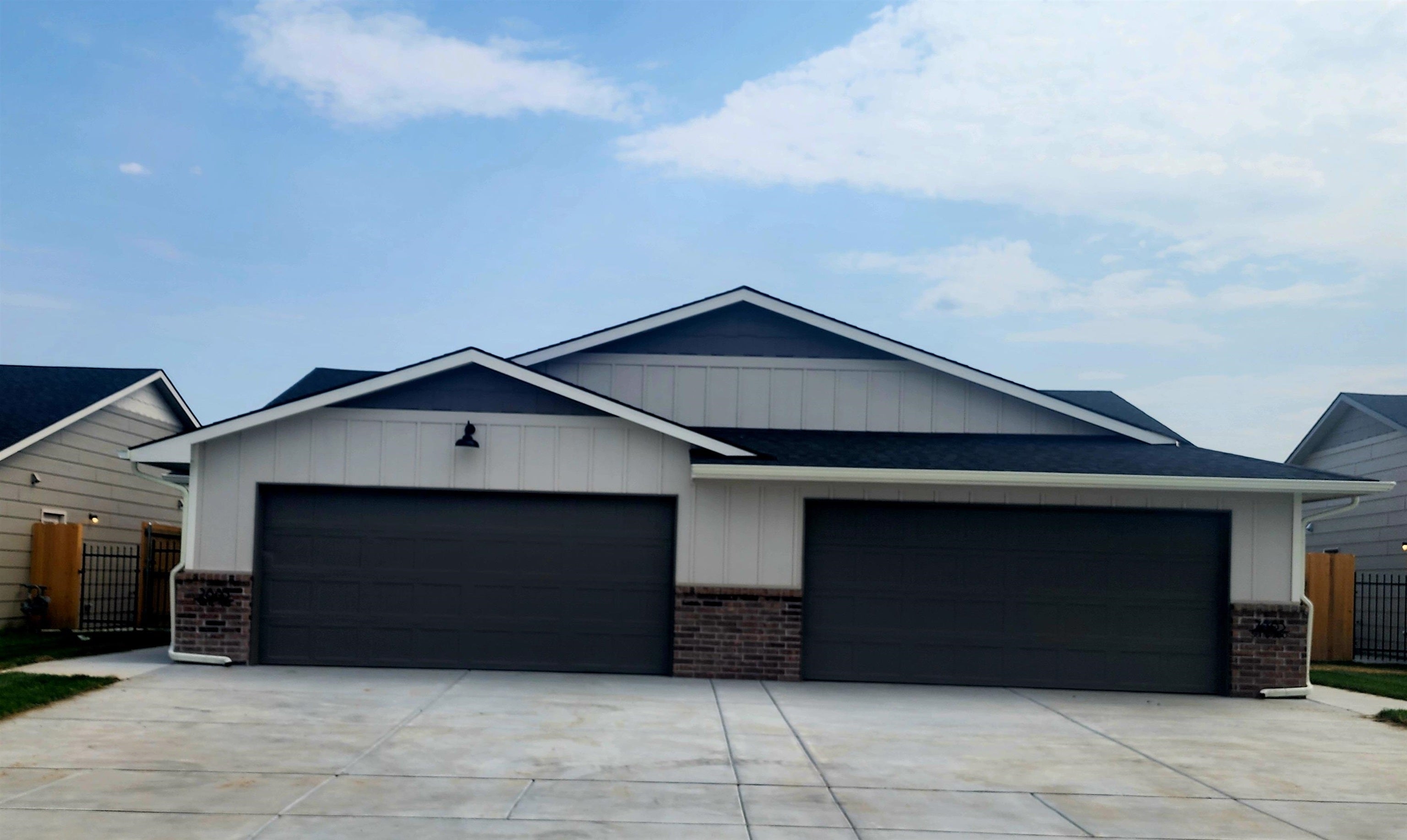 2885 S Cedar Crest Ct Unit 100 — photo