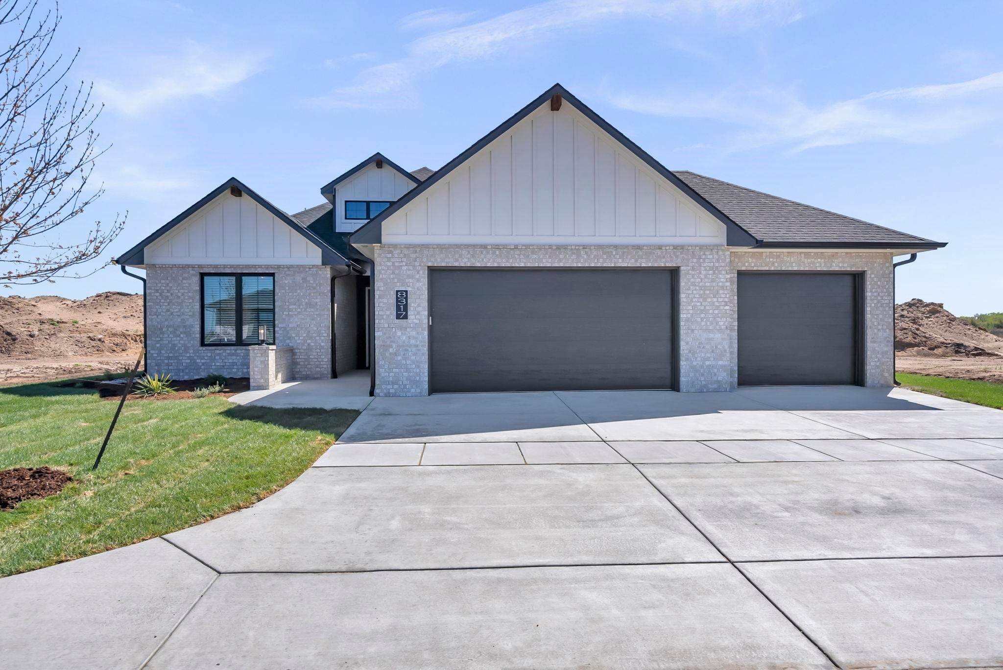 8317 Waterway Ct — photo